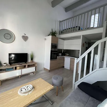 Daire Pavillon T3 Mezzanine Proche - Fr-1-702-31 *